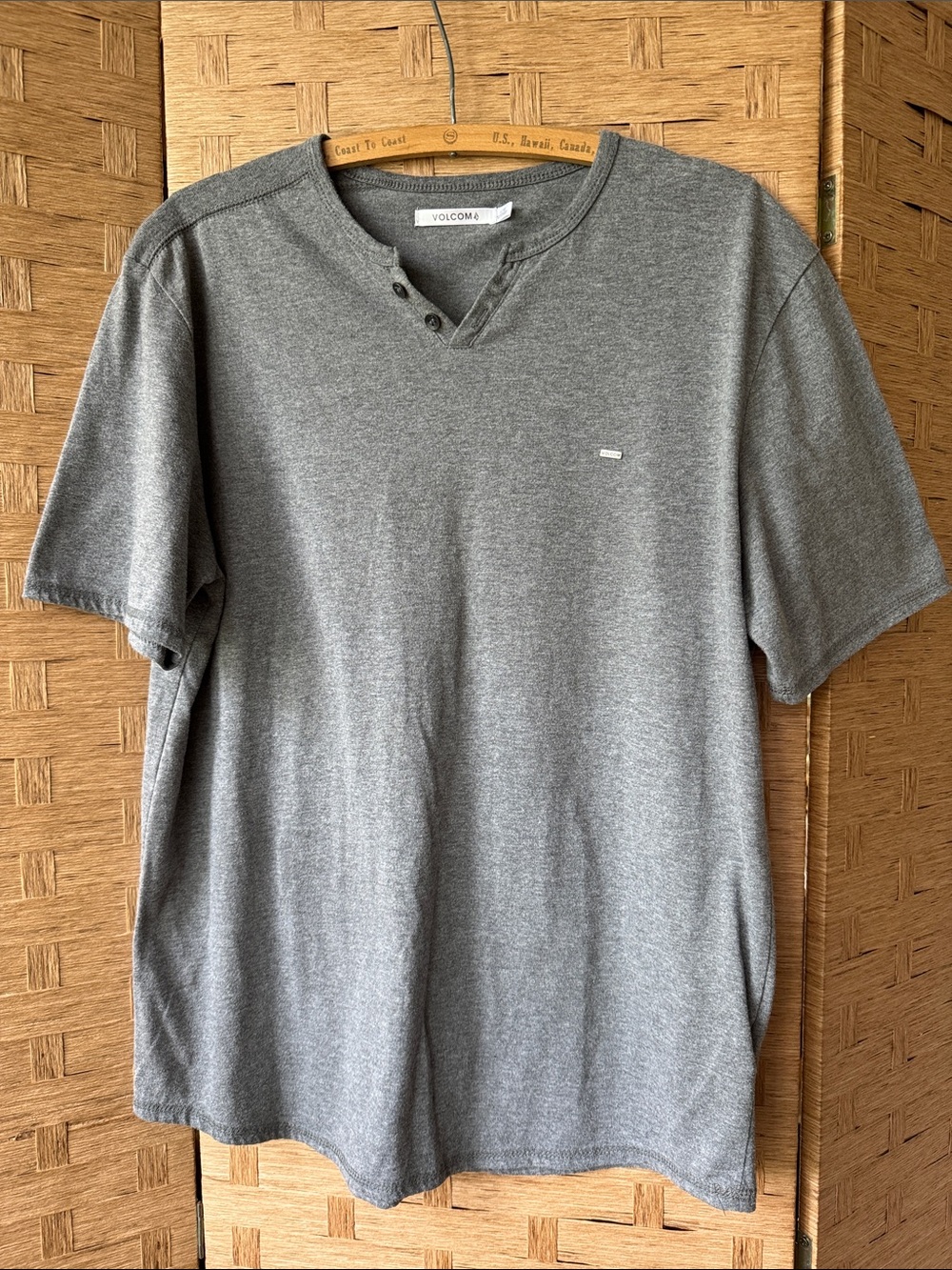 Volcom Men's Charcoal Short-Sleeve Henley Tee
